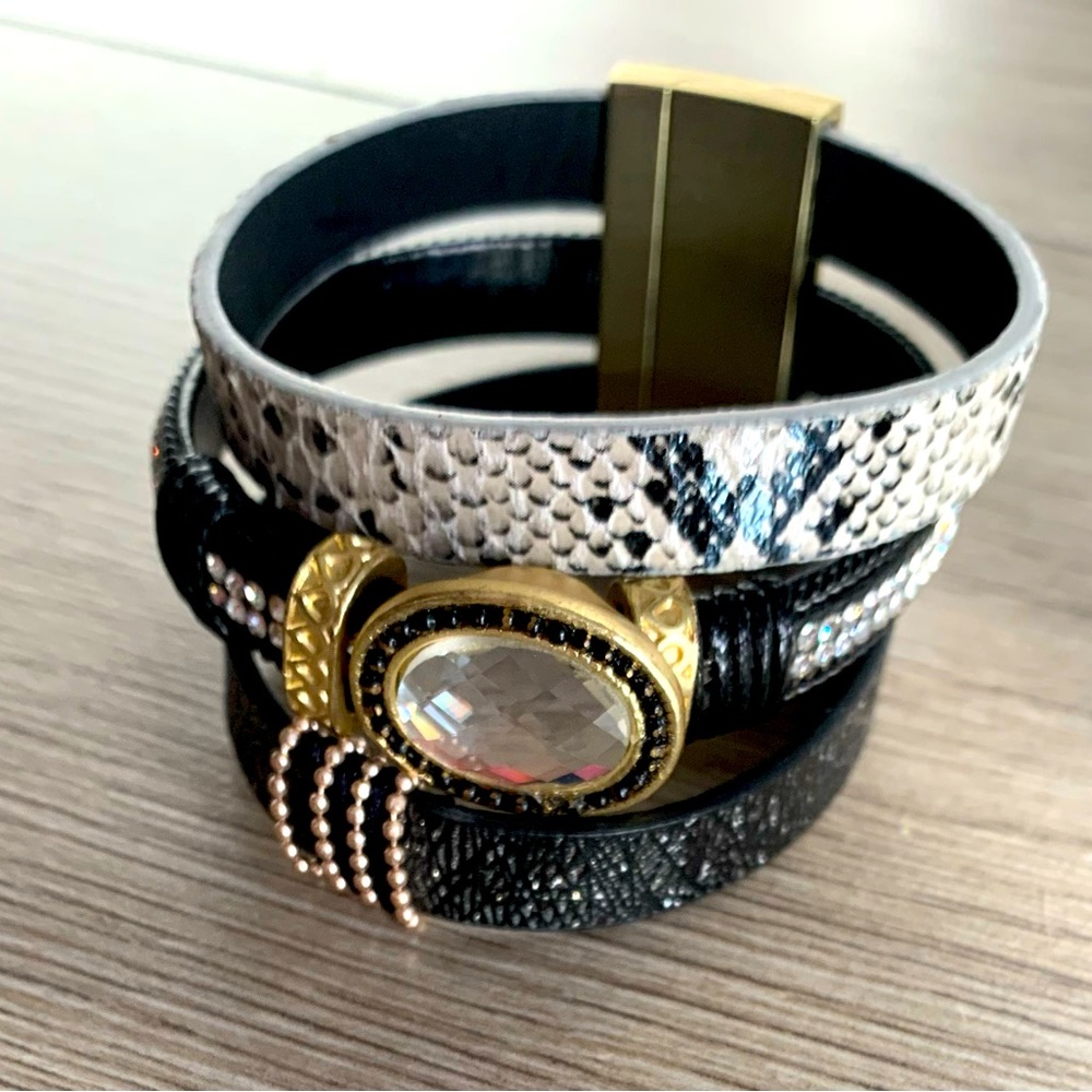 Gorgeous leather and crystal bracelet. BNIB